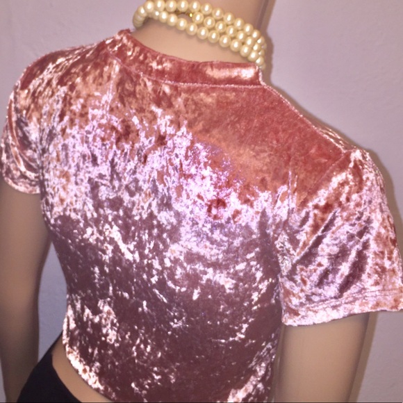 womens velvets top size M - Picture 3 of 8